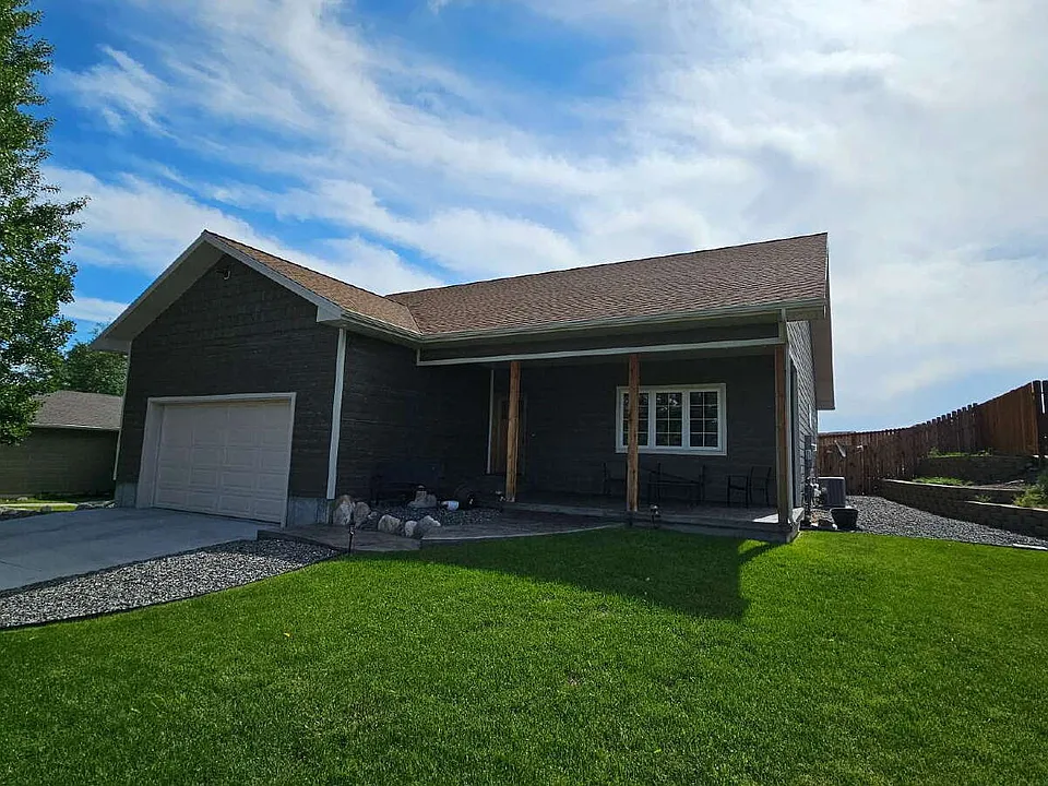 226 Robert St