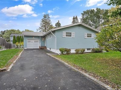 460 Lillian Ave, Syracuse, NY, 13206