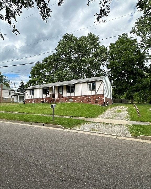 1st image of 1591 Mohawk Dr #Twinplex