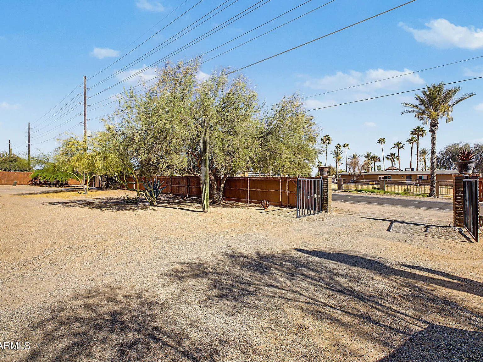 4 bed, 2266 sqft, $4,500 — Photo 2