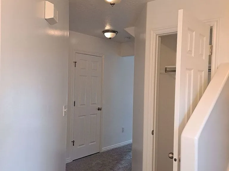 1144 S 1420 E — Photo 8
