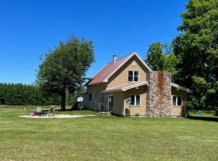 W5318 12th Rd, Wallace, MI 49893