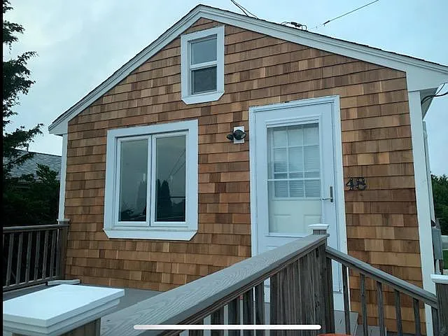 48 Winona Ave