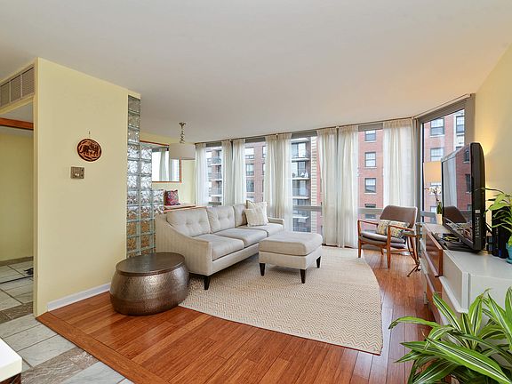 Living Room / Dining Room