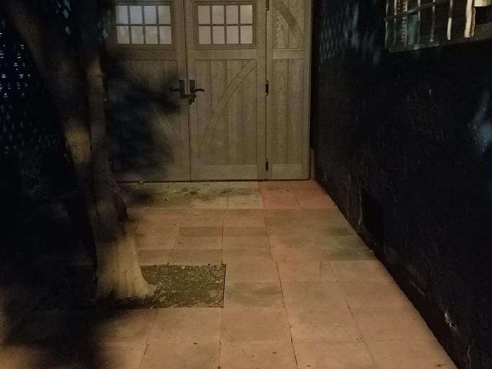 2nd image of 919 N Chester Ave