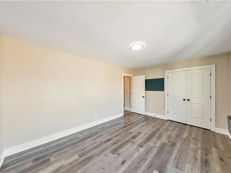 336 Nobleman Way — Photo 27