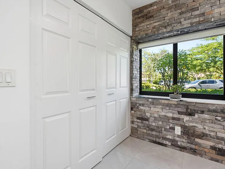 1143 Duncan Cir #103 — Photo 21