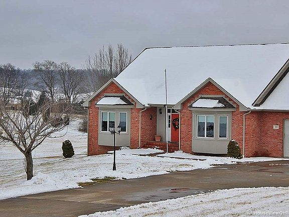 5th image of 220 Kelley Ct