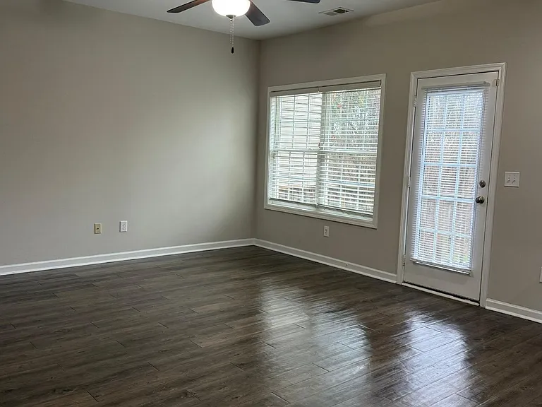 730 Pippin Dr #0 — Photo 2