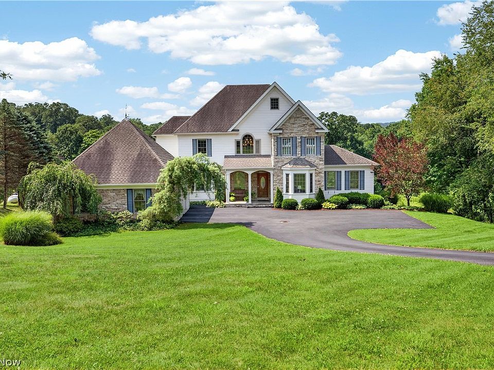 1st image of 49695 Parkview Dr