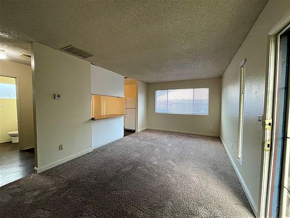 3rd image of 9115 West Ln