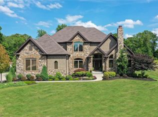 191 Walden Ridge Dr, Hinckley, OH 44233