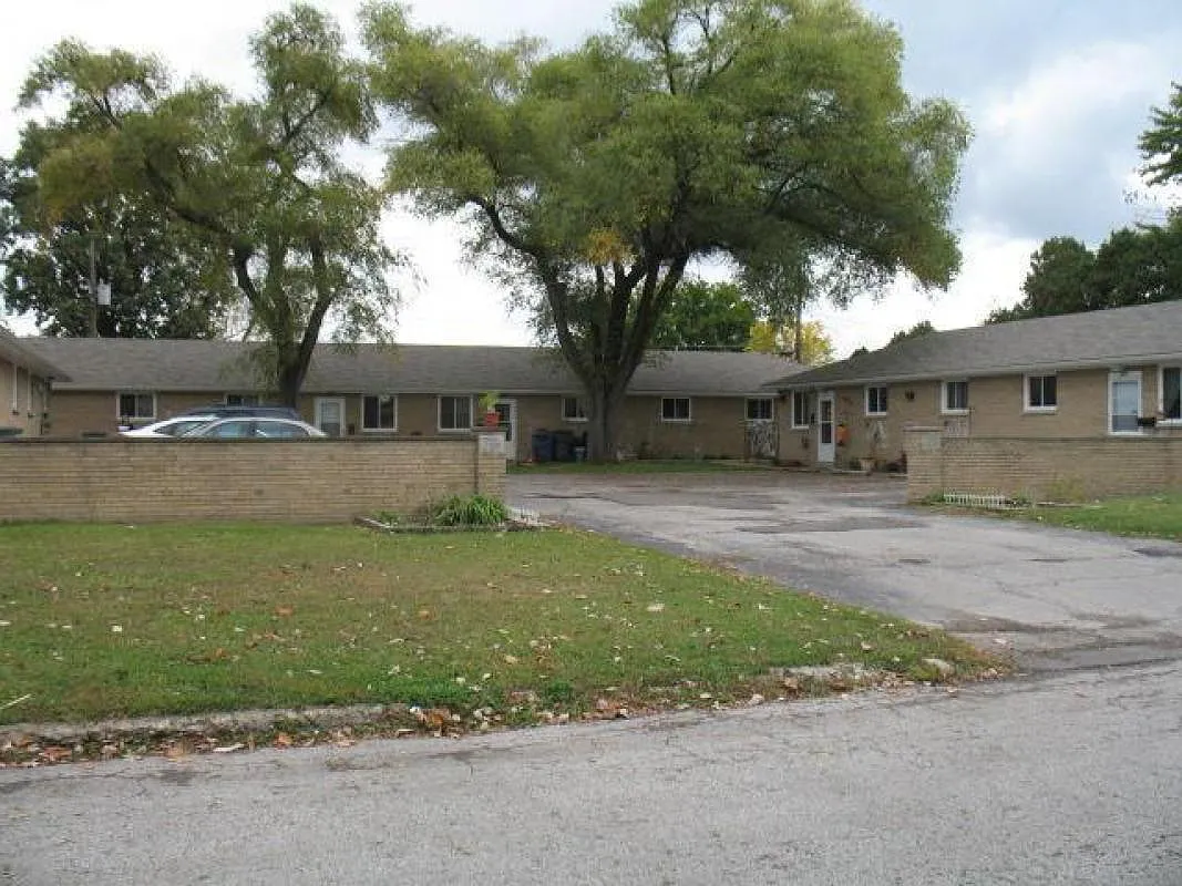 936-938 Salisbury Rd photo 1