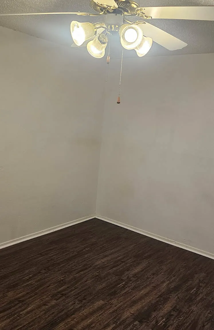 2 bed, 1155 sqft, $1,350 — Photo 1