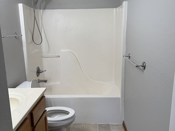 4th image of 2539 SE 8th Ct