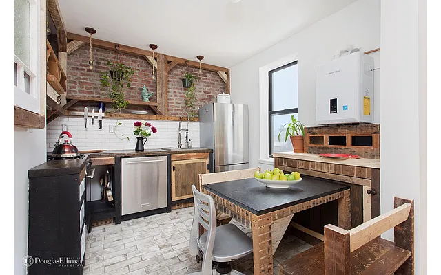 Sold by Douglas Elliman | media 25