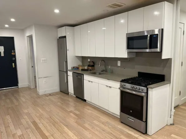 11 Crooke Avenue image 1 of 11