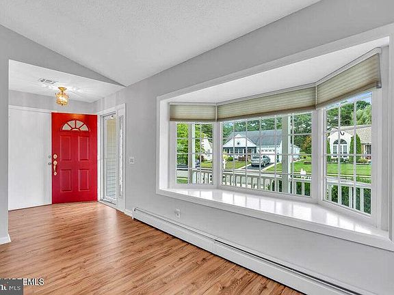 5th image of 20 Narberth Way