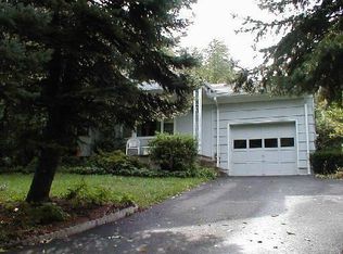 63 Francis Dr, Seymour, CT 06483