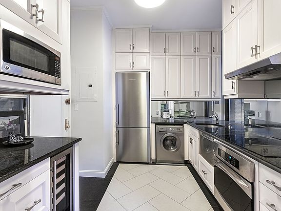 2nd image of 470 Park Ave APT 10D