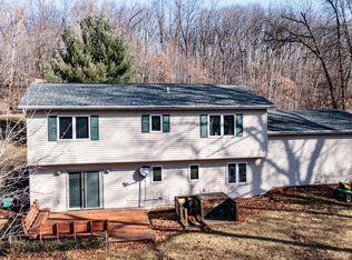 E2261 Meadow Valley Ct, Waupaca, WI 54981