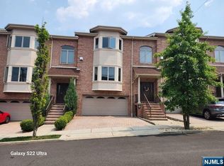530 Kearney Ave #B, Cliffside Park, NJ 07010