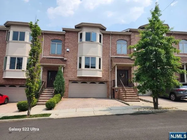 530 Kearney Ave #B, Cliffside Park, NJ 07010
