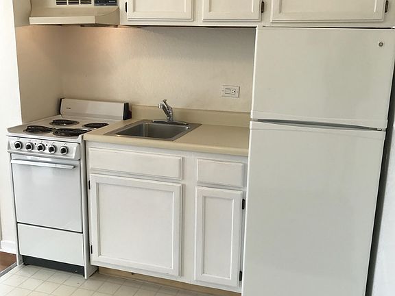 2nd image of 149 W Richmond Ave APT 202