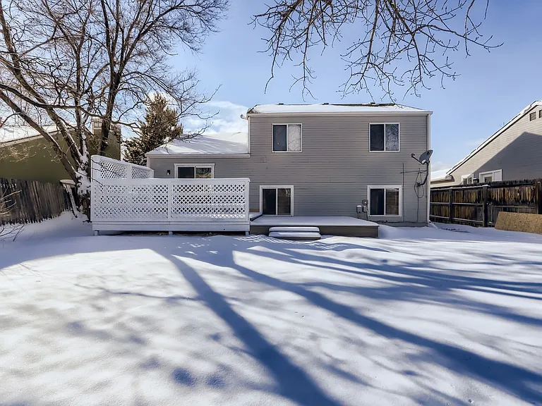 2046 Sumac St — Photo 28