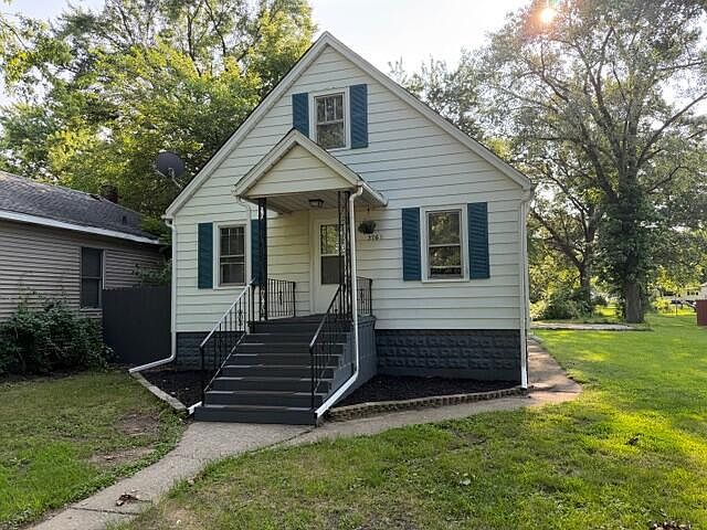 1st image of 3760 Maple St