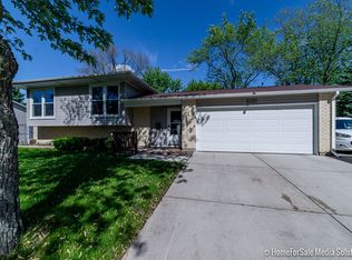 7805 Dalewood Pkwy, Woodridge, IL