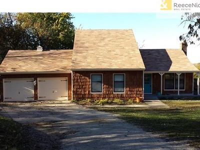 1004 N Washington St, Raymore, MO, 64083
