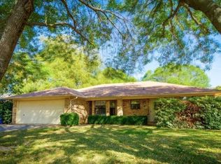 629 S Harrison St, Pilot Point, TX 76258