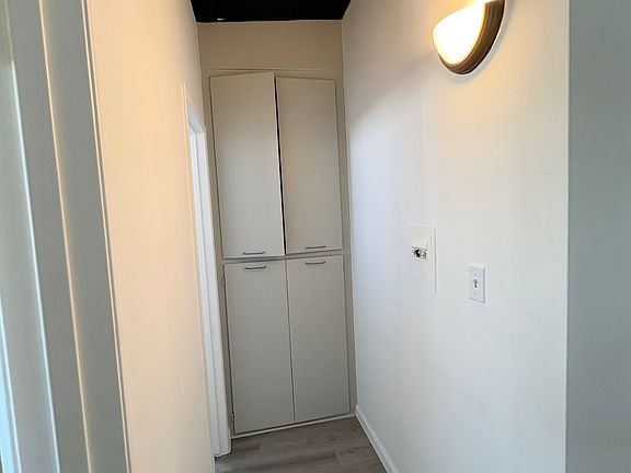 5th image of 7559 Whitsett Ave #7f7babaf3