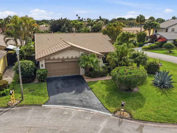 5743 Lakeview Mews Circle, Boynton Beach, FL 33437