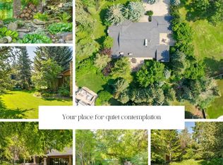 40 Eagle Ridge Pl SW, Calgary, AB T2V 2V8