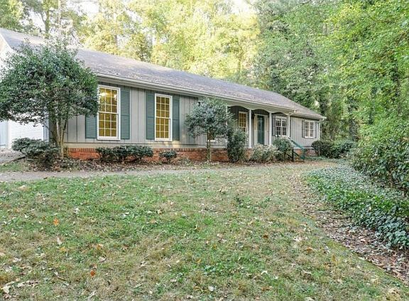 2nd image of 3955 Vinyard Trce NE