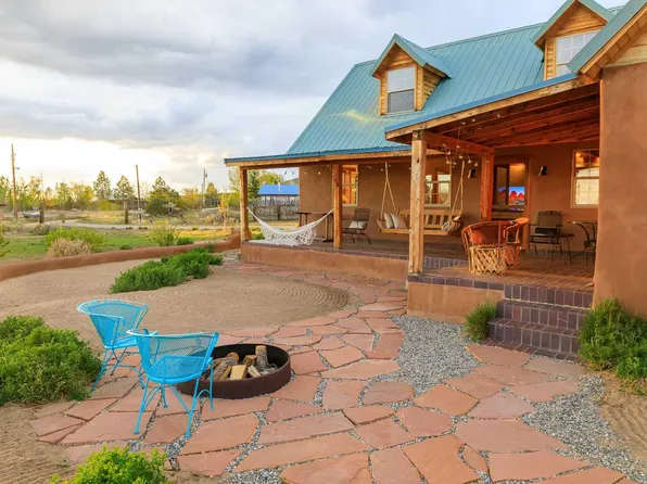 71 Calle Martinez, Arroyo Seco, NM 87514