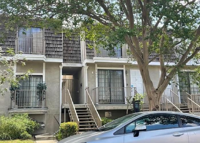 1st image of 5400 Simpson Ave APT 9