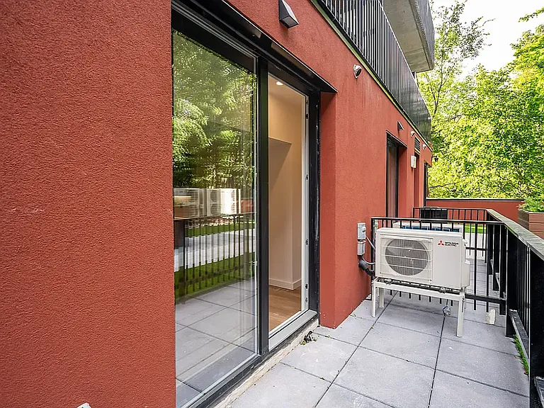 931 Carroll St #202D — Photo 3
