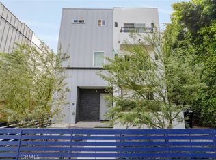 10916 Hesby St, North Hollywood, CA 91601