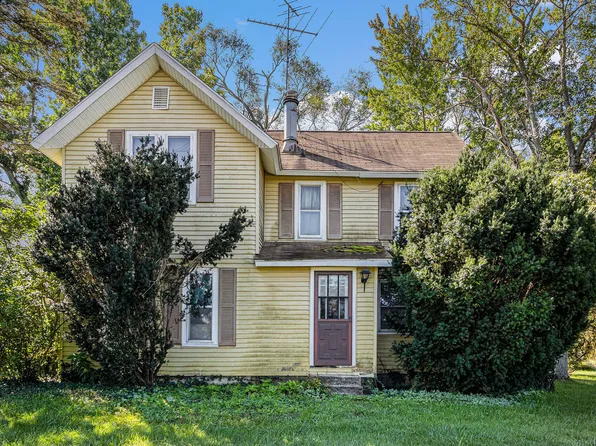 39083 M 43, Paw Paw, MI 49079