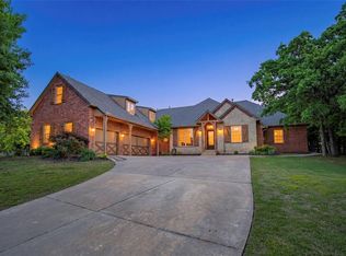 6205 Valley Ridge Dr, Edmond, OK 73034