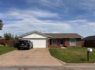 2325 NW Terrace Hills Blvd, Lawton, OK 73505