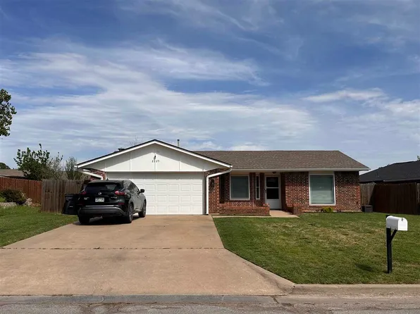 2325 NW Terrace Hills Blvd, Lawton, OK 73505