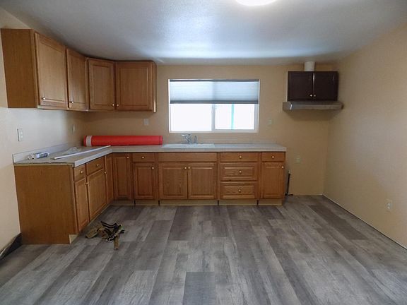 5th image of 10971 Wells Ave