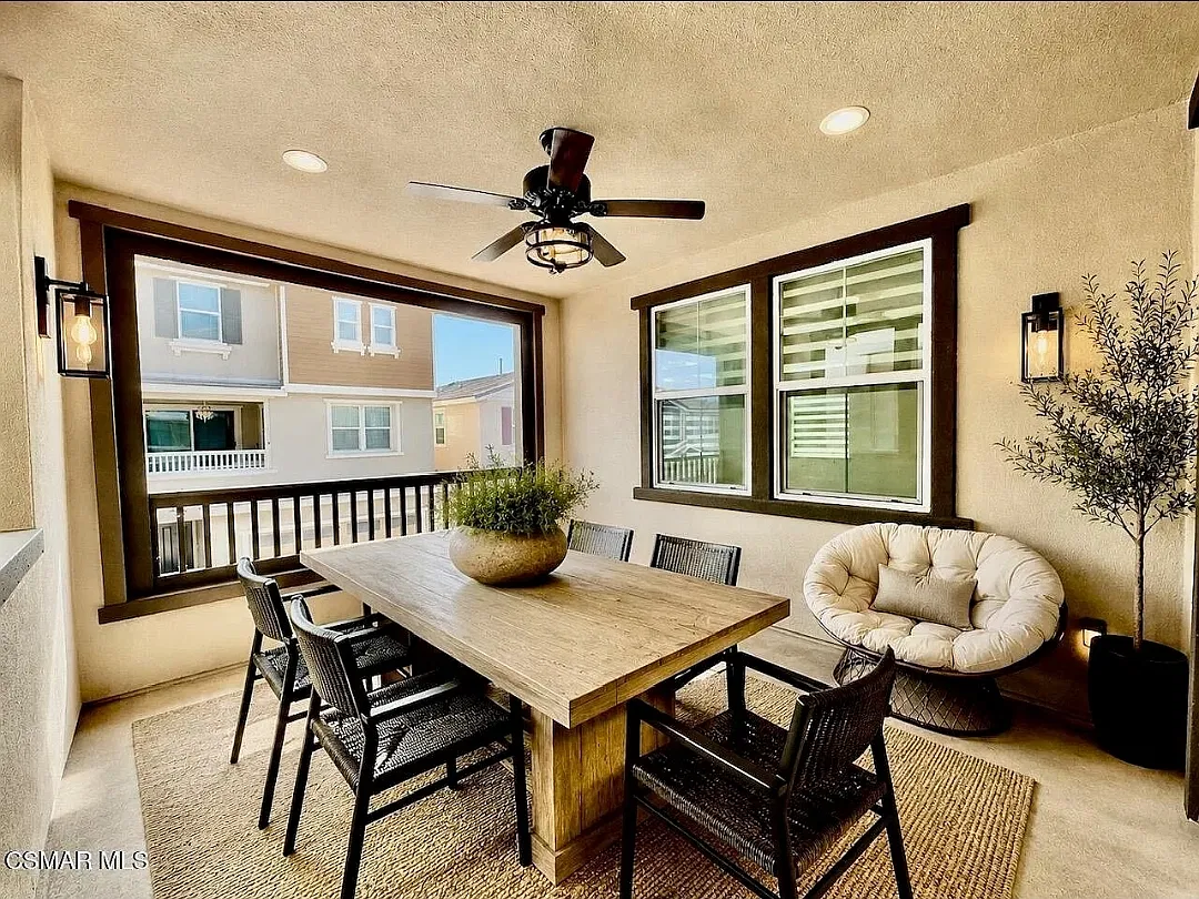 4 bed, 2465 sqft, $4,700 — Photo 4