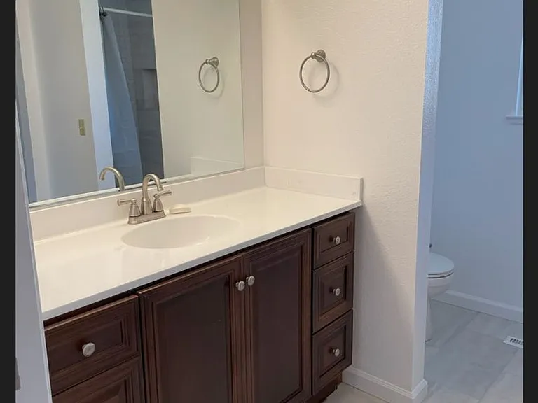 6076 Della Ct — Photo 5