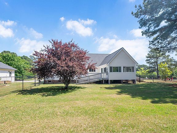 4th image of 7012 Field Hill Rd