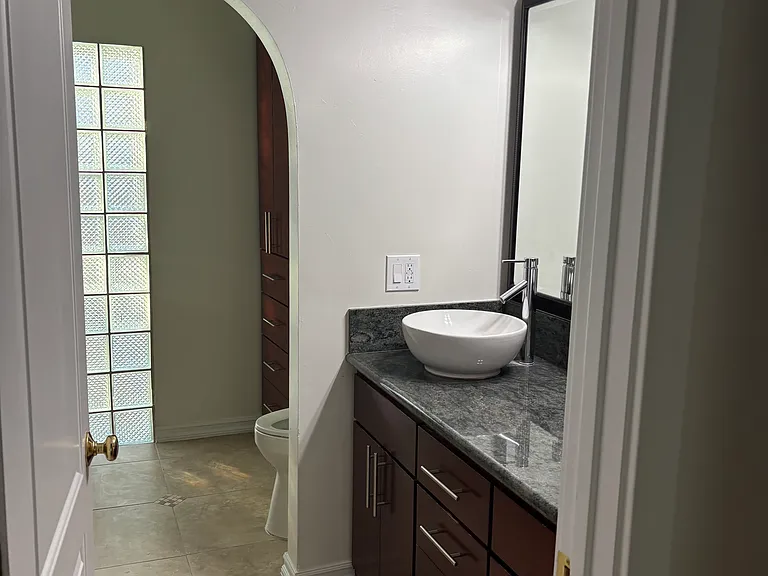 11241 Peach Grove St — Photo 10